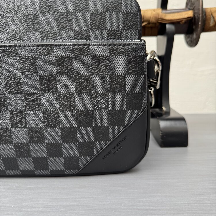 Louis Vuitton Trio Messenger Bag