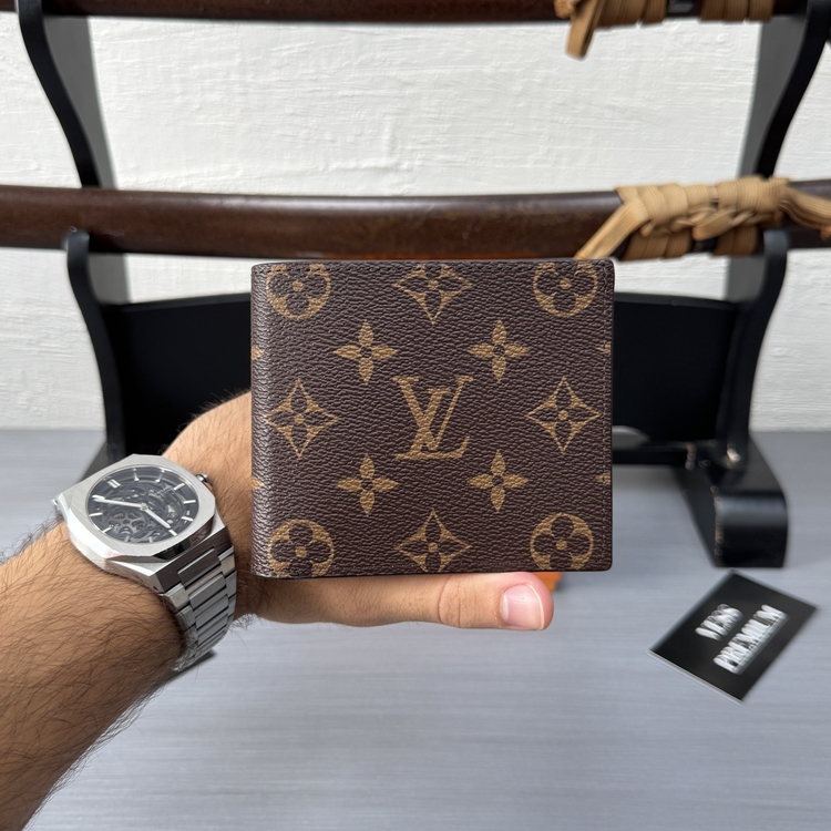 Louis Vuitton Wallet - Coin Holder Edition