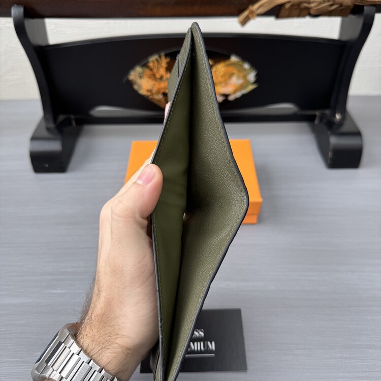 Louis Vuitton Wallet - Khaki Green
