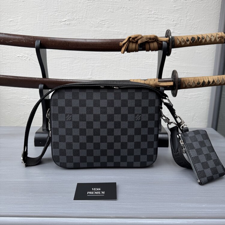 Louis Vuitton Trio Messenger Bag