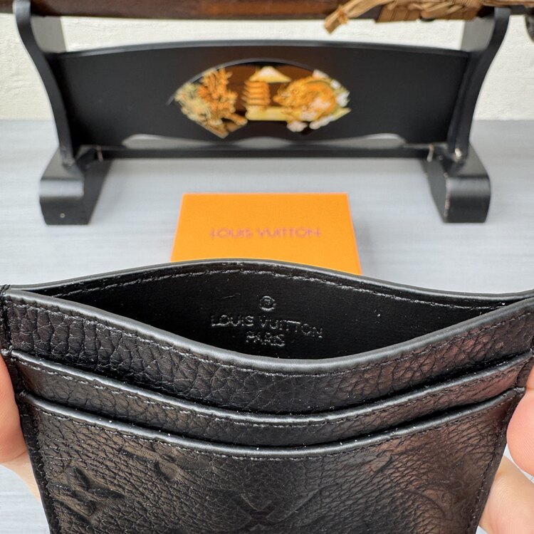 Louis Vuitton Cardholder - Black