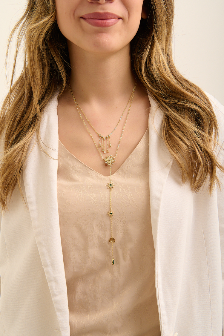 Green flower necklace