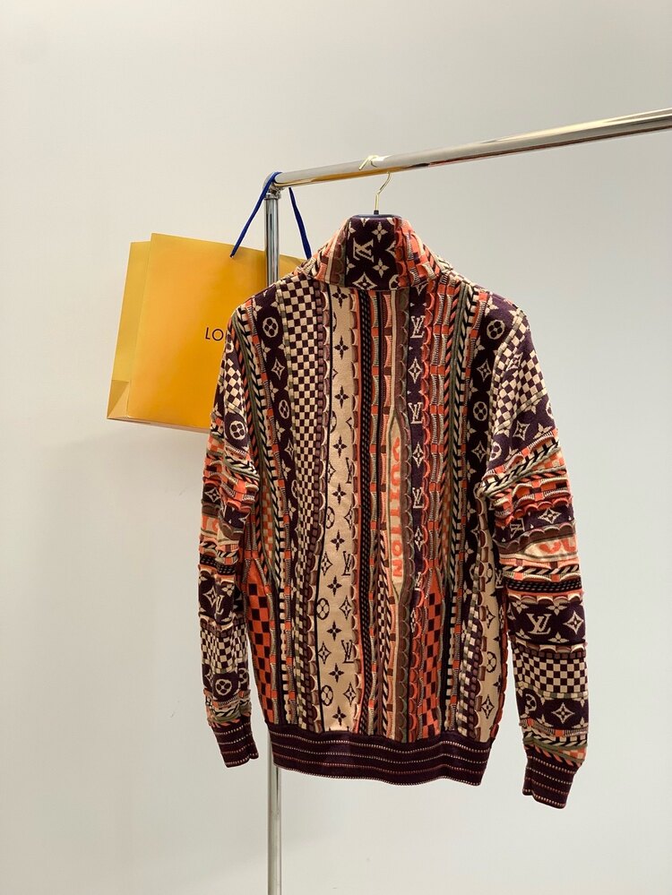 Louis Vuitton dekoratif logo örme kazak