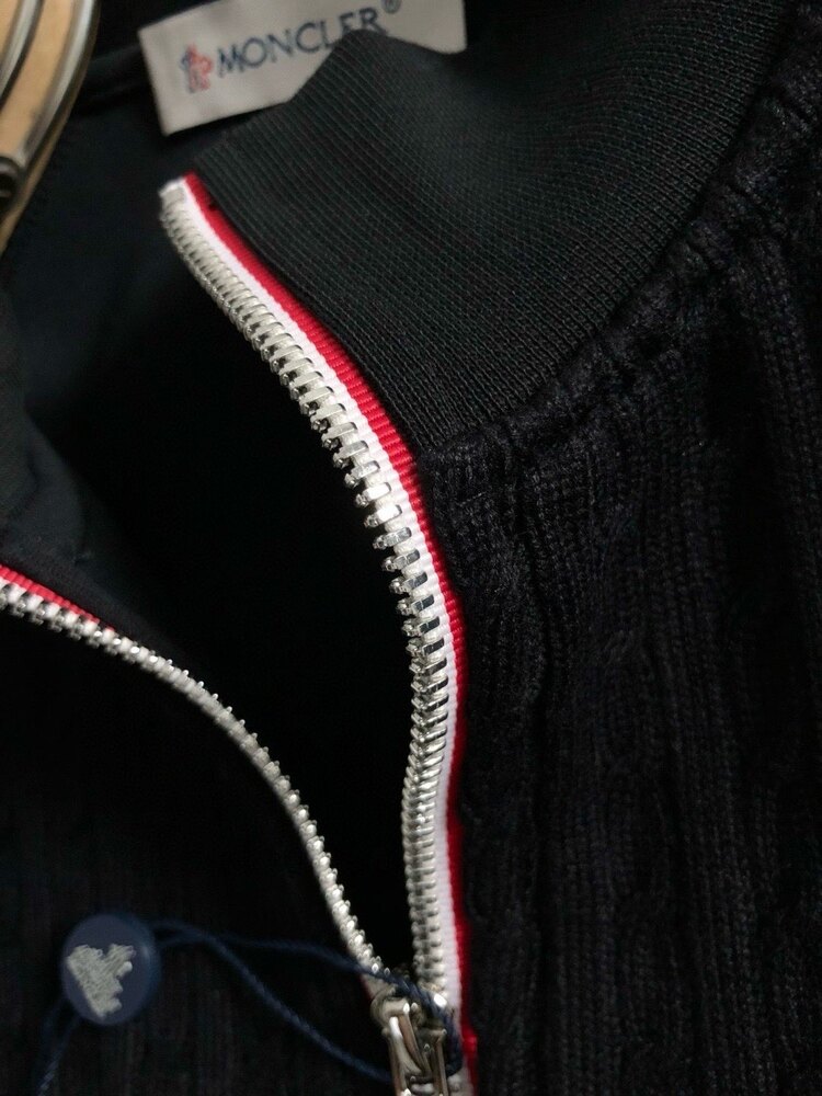 Dik yakalı fermuarlı sweatshirt 