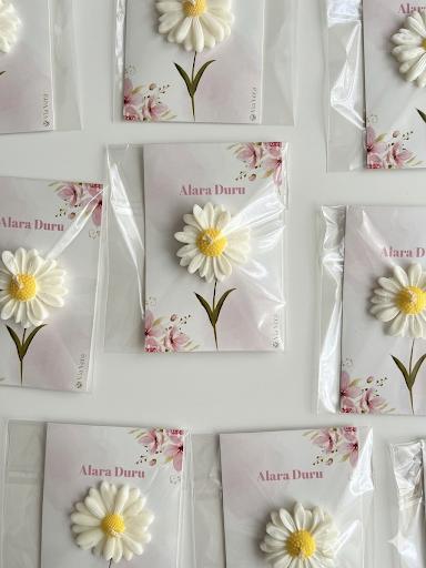 Inner Child Koleksiyonu / Yeni Başlangıçlar - Kokulu Papatya Soya Mum