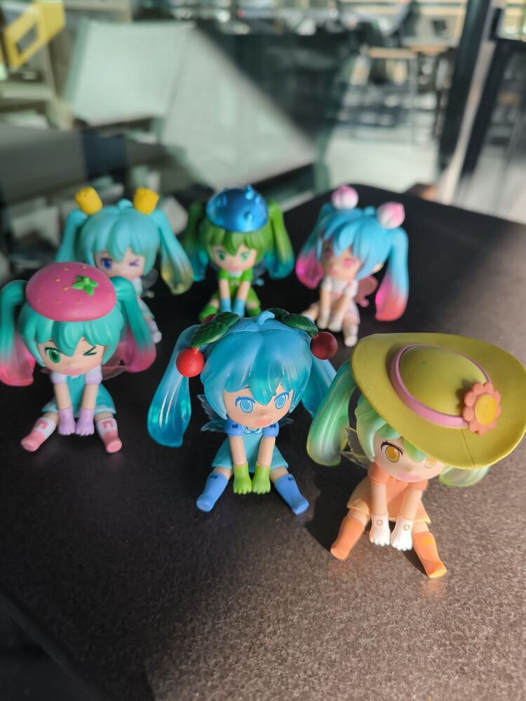 hatsune Miku figür set 