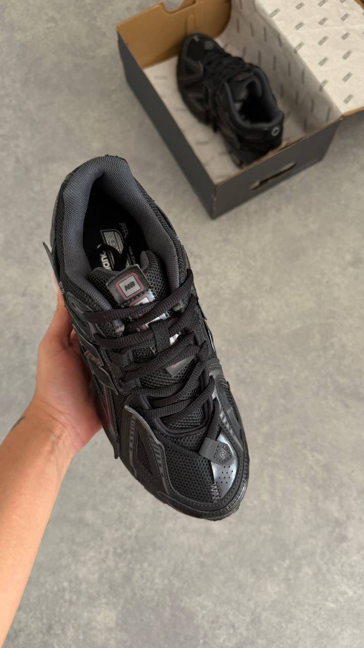 New Balance 1906A Black