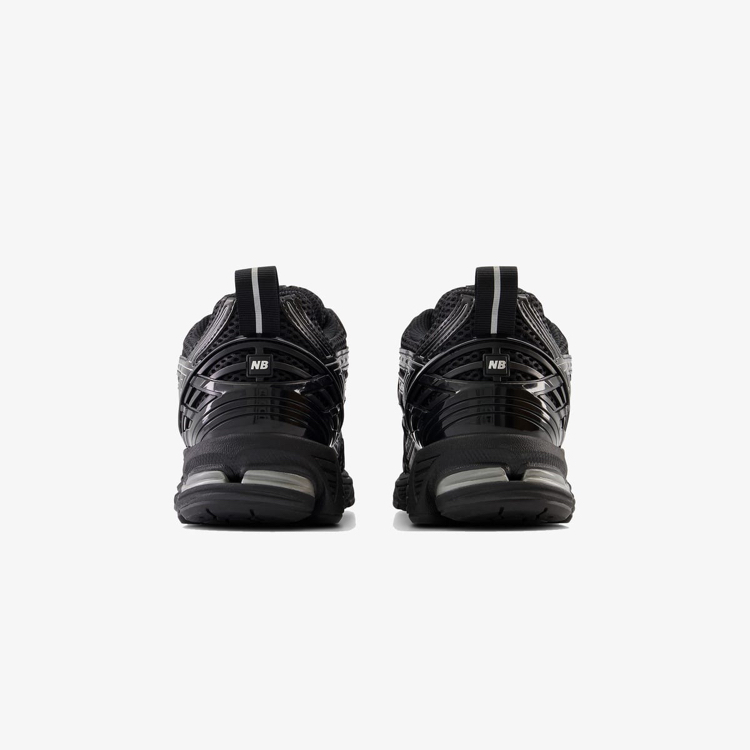 New Balance 1906 Black