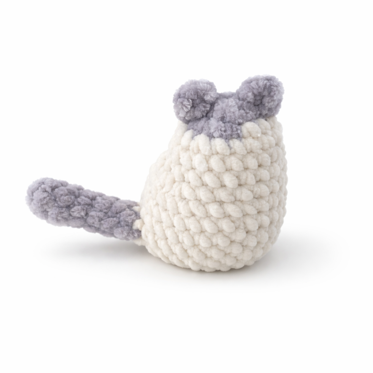 Gri Kulaklı Peluş Kedi