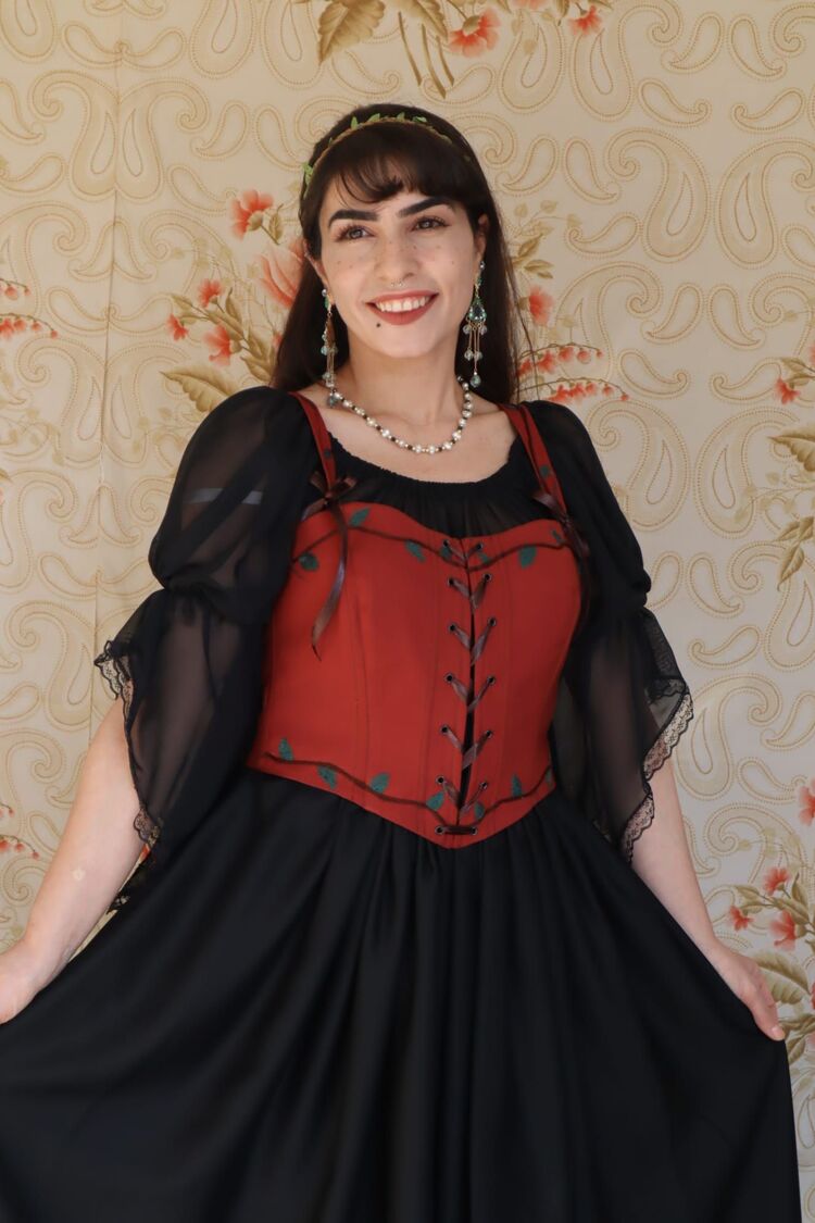 Sarmaşık İşlemeli Korse