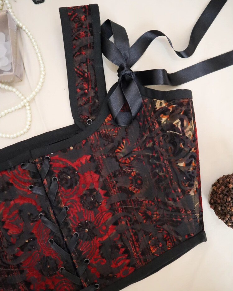VİCTORİA CORSET