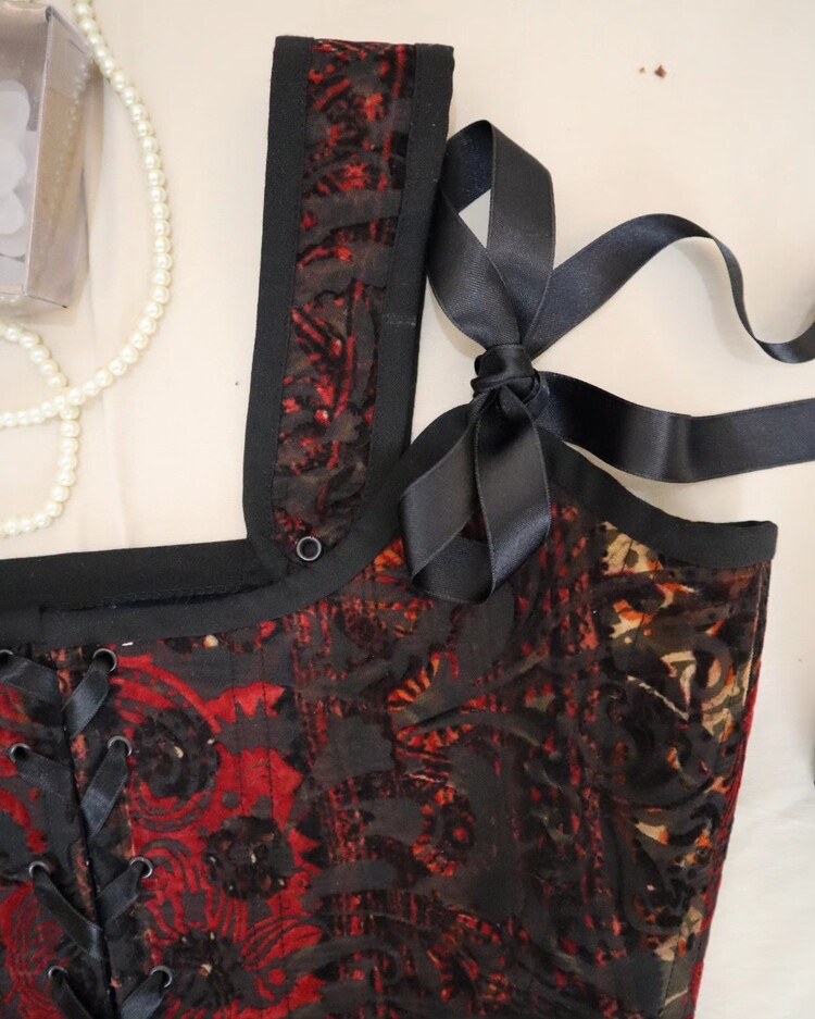 VİCTORİA CORSET