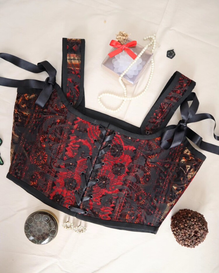 VİCTORİA CORSET