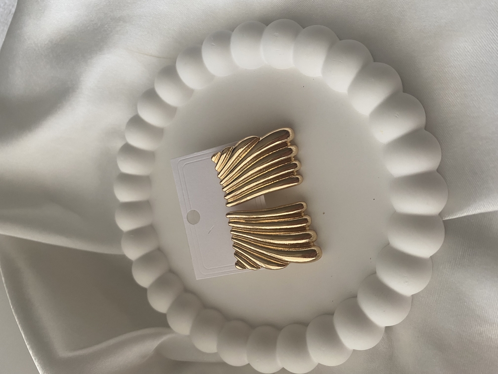Gold küpe