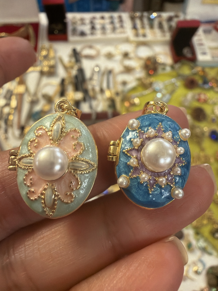 Mineli Locket