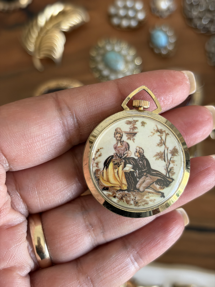 Pendant Fragonard saat kolye