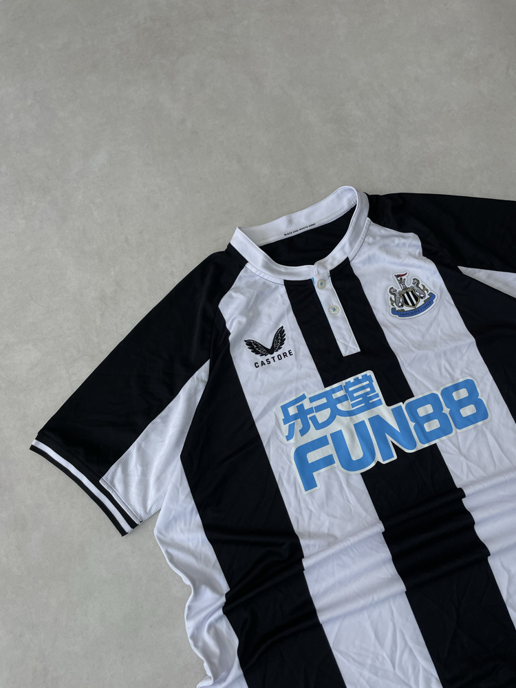 FUN88 Newcastle United Vintage Forma Thrift