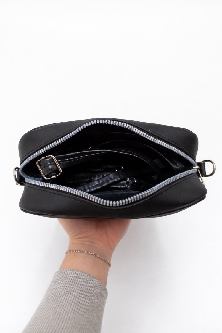 Calvin Klein çapraz askılı çanta
