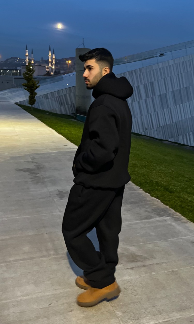 Viora Siyah Sweatshirt