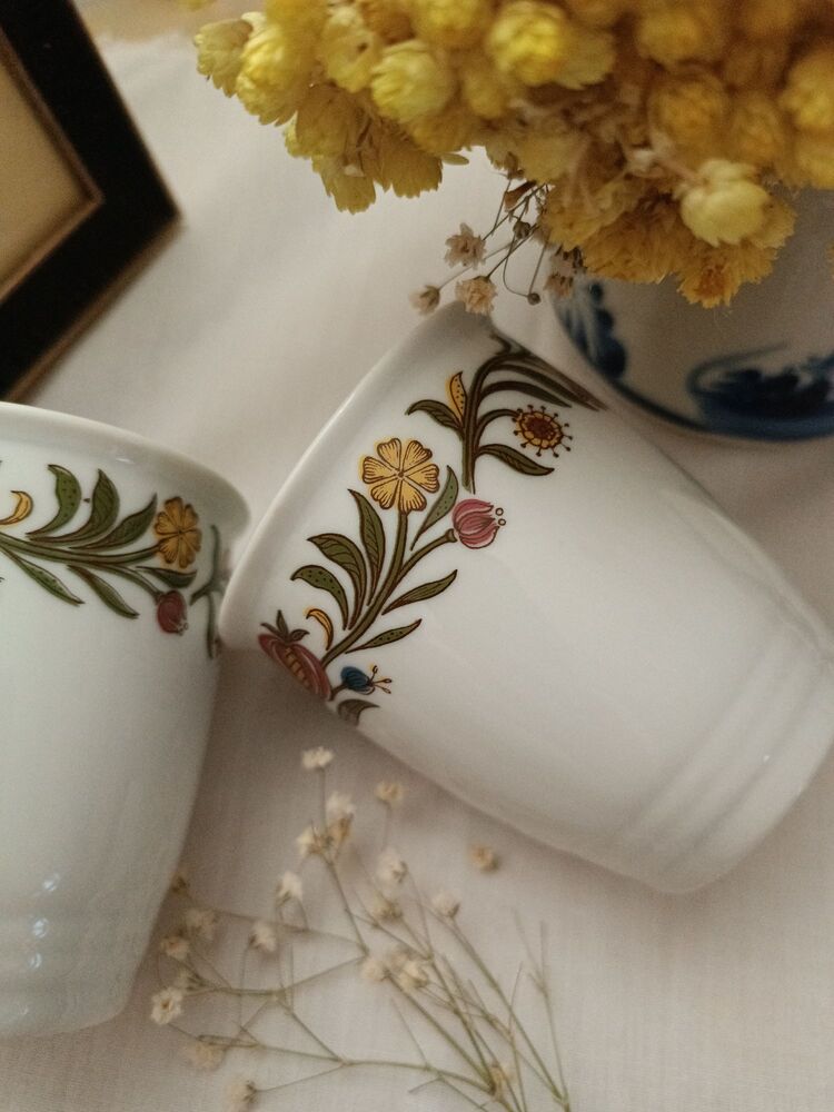 Lilien Austria mugs 