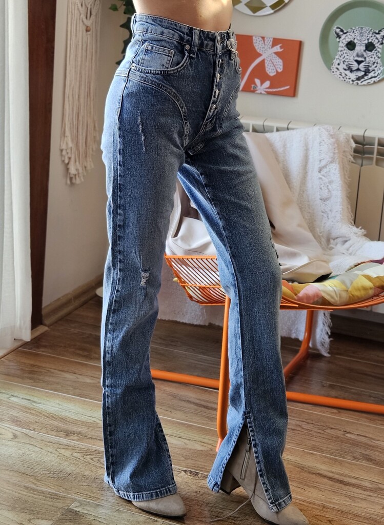 Yüksek Bel Düğme Detaylı Yırtmaçlı Denim Pantolon
