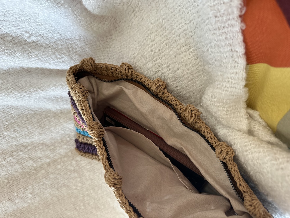 El Yapımı Hasır El Çantası – Kahverengi, Mor, Mavi ve Pembe Çizgili