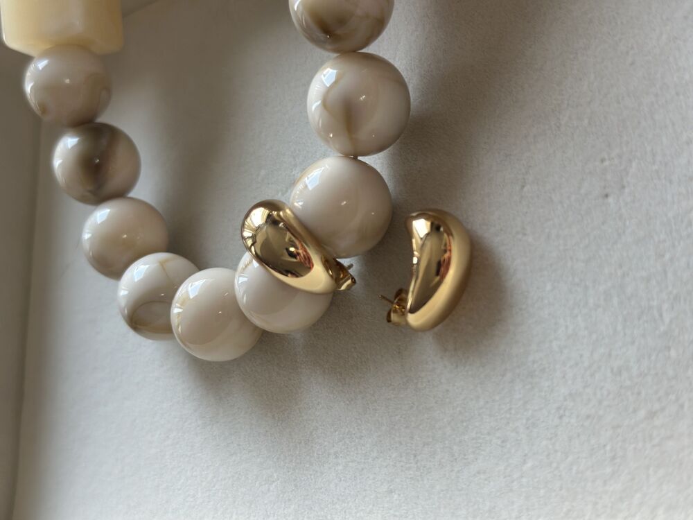 KÜÇÜK GOLD RENKLİ KÜPE