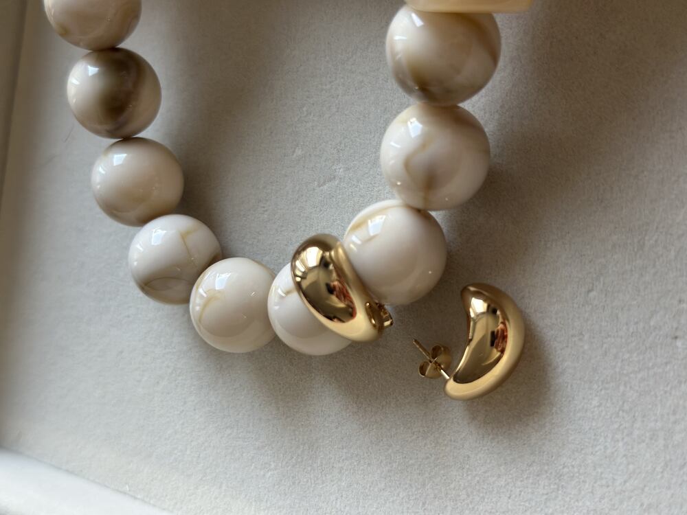 KÜÇÜK GOLD RENKLİ KÜPE