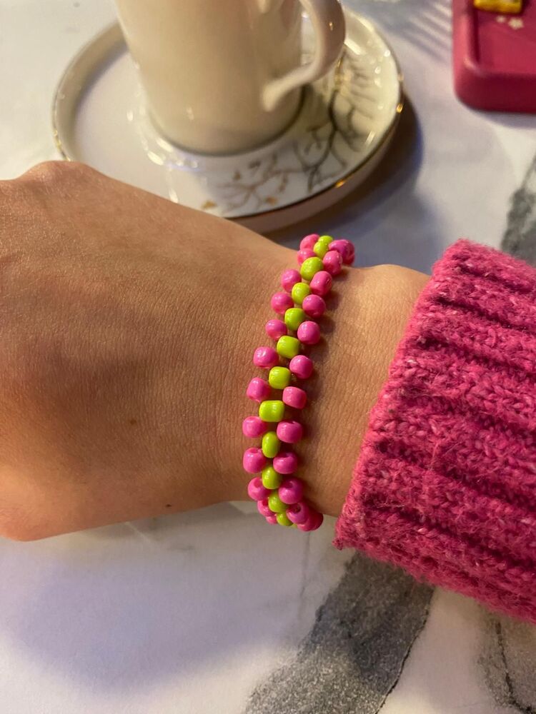 Pembe-Yeşil Örme Bileklik
