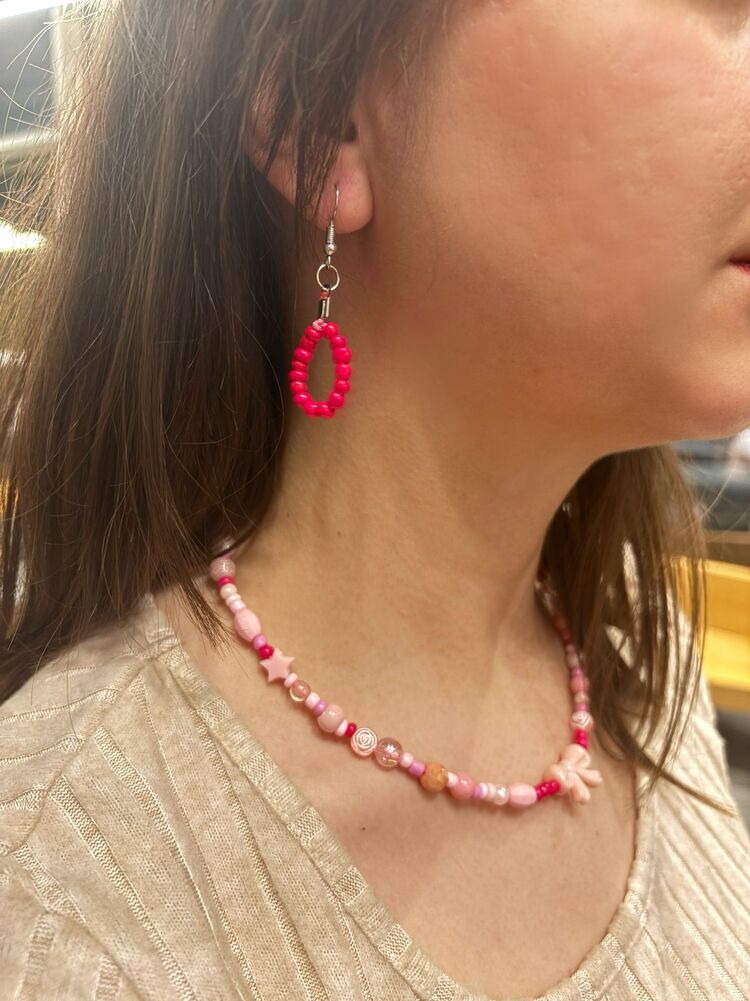 Pembe Boncuk Halka Küpe