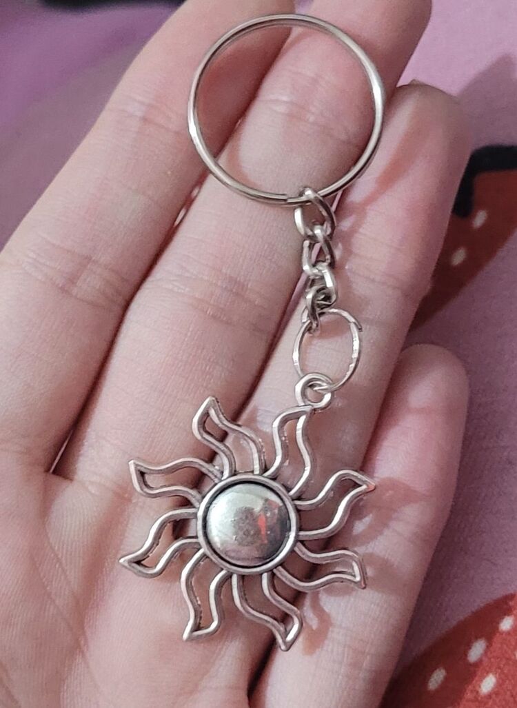Güneş Anahtarlık