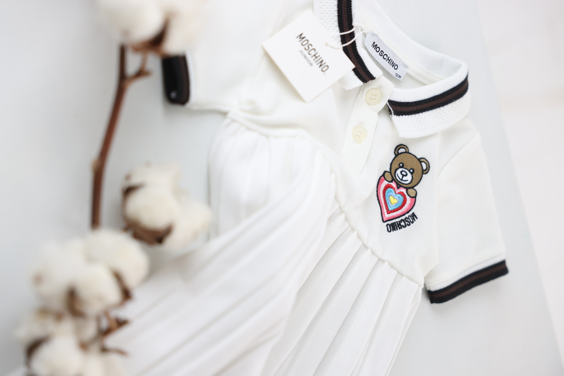 Moschino Elbise