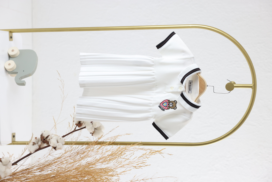 Moschino Elbise