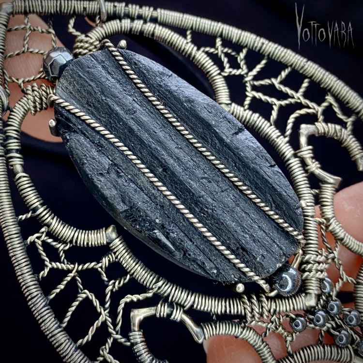 Black Stingray - Black Tourmaline