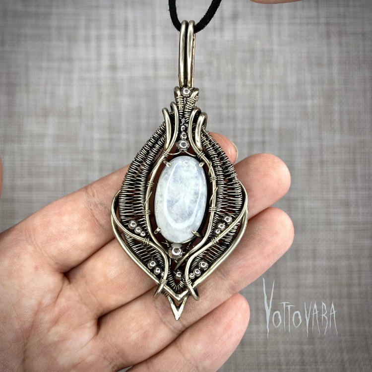 Stone of the Silent North - Moonstone Pendant