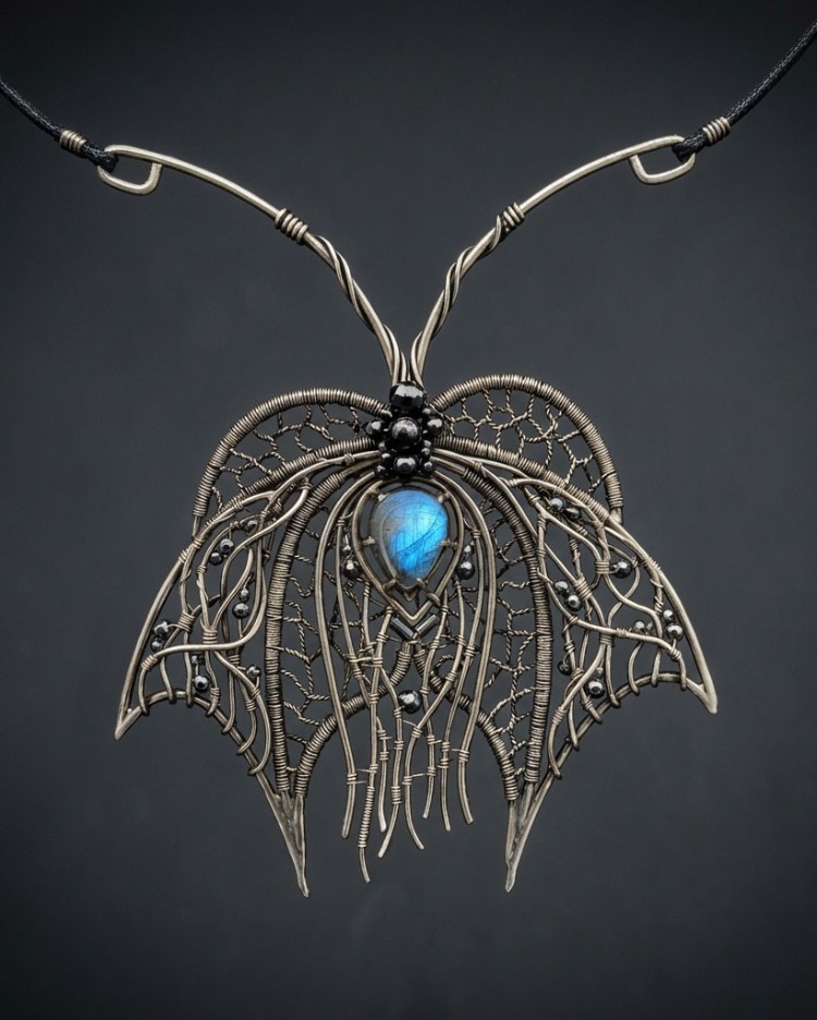 Orchid Pendant - Labradorite Pendant