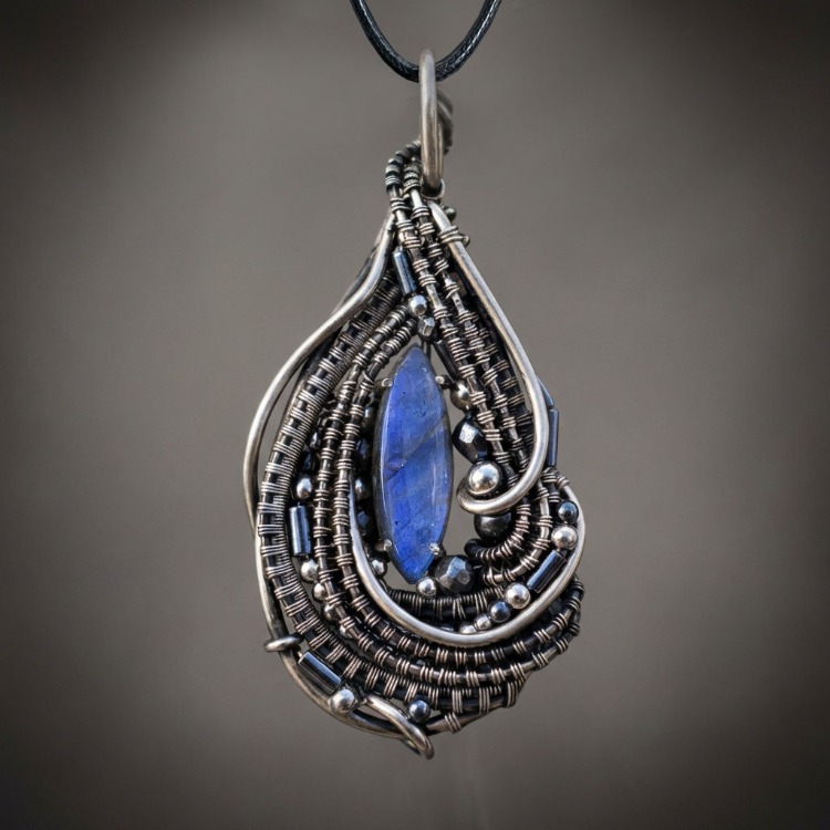 Echo of the Deep - Labradorite Pendant