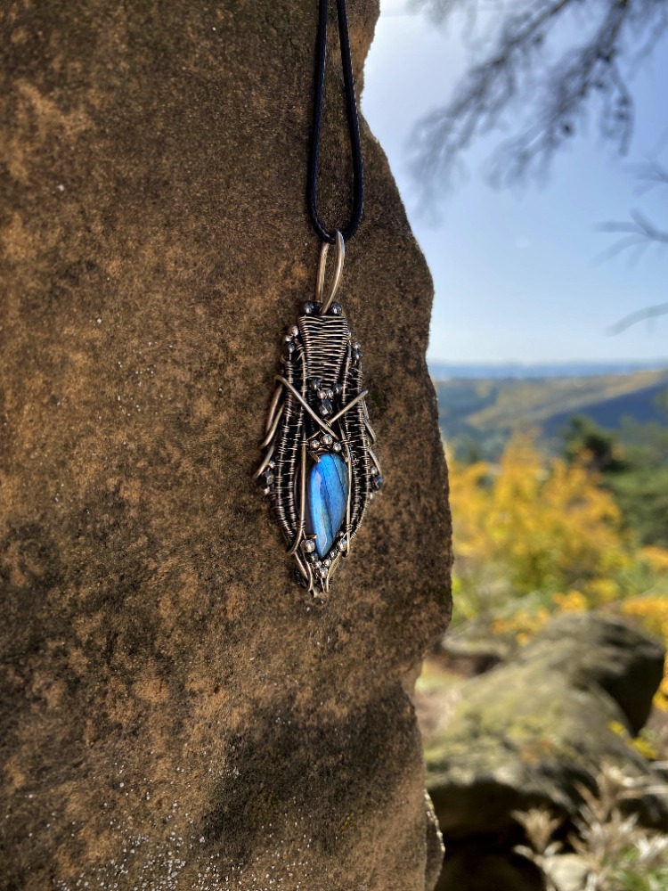 Nomad Tear - Labradorite Pendant