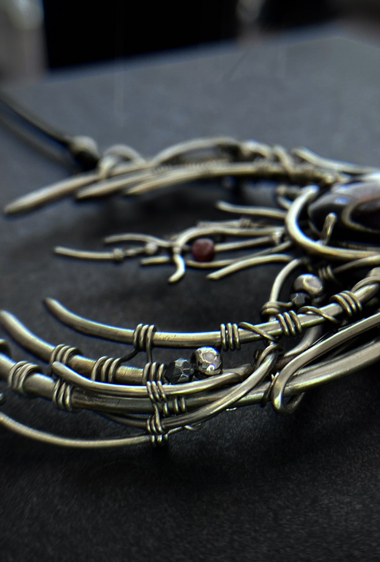 Scarlet Sovereign – Garnet Pendant