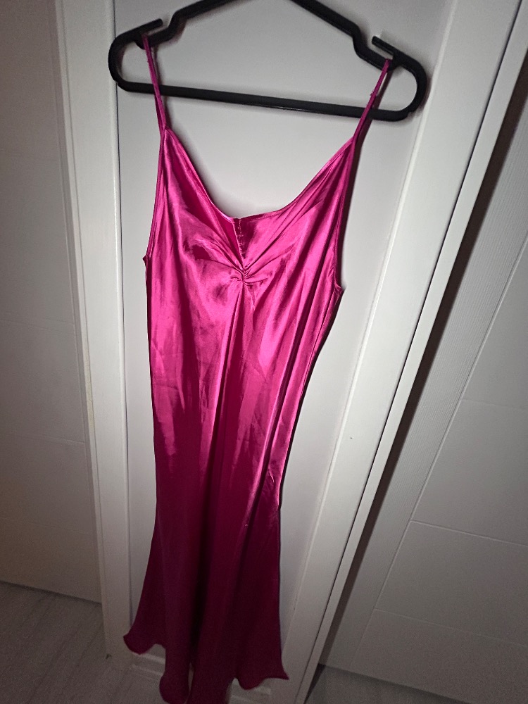 pembe maxi saten elbise