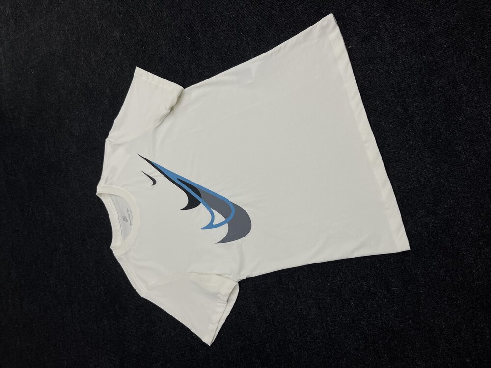 Nike NSW Three Swoosh 