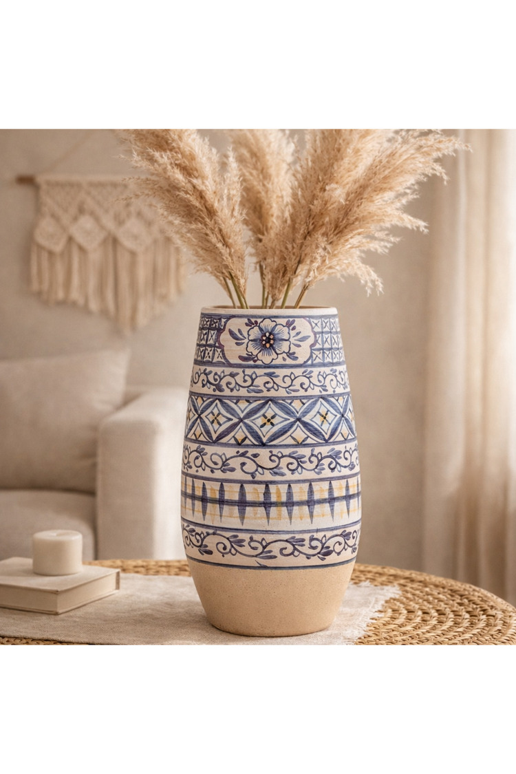Hand-Painted Vazo