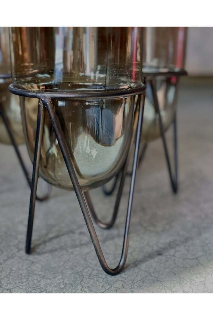 Siyah-Kahverengi Dekoratif Metal Standlı Cam Sütun Mumluk Modern