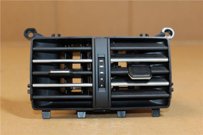 Volkswagen Passat B8 Arka Klima Menfezi Perdeleri