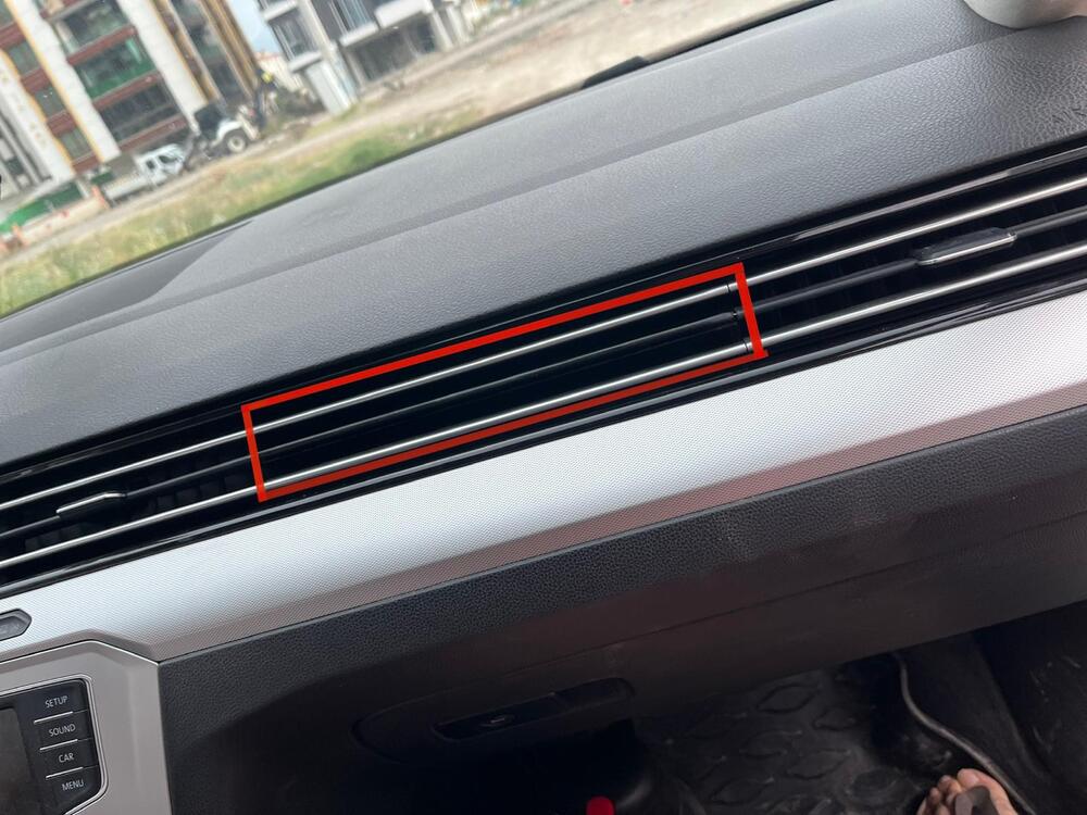 VOLKSWAGEN PASSAT B8 TORPİDO ÜSTÜ HAVALANDIRMA IZGARA ÇUBUĞU