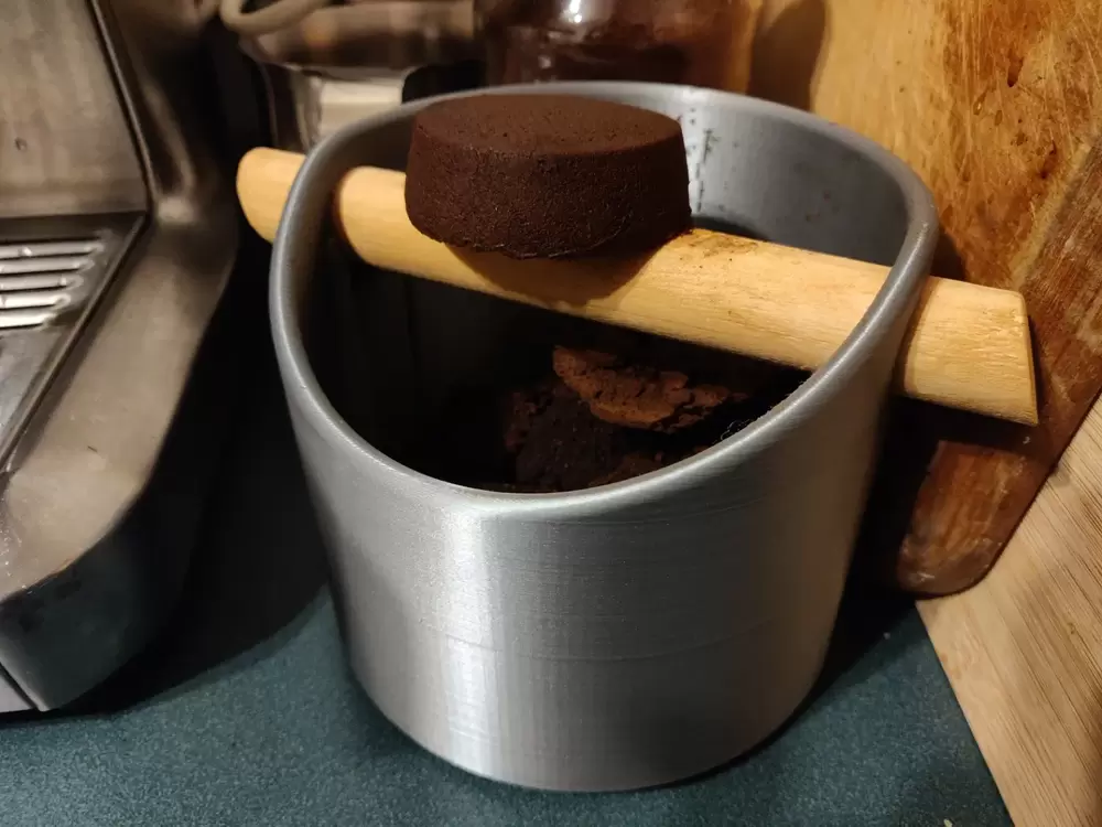 Genişletilmiş Espresso Knock Box – 120mm Çaplı - Çubuk Destekli