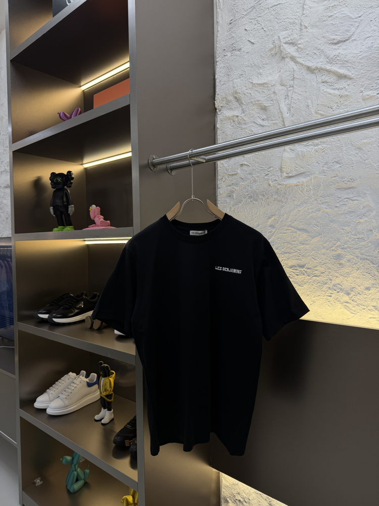Les Benjamins Logo Appliquéd %100 Cotton Tshirt