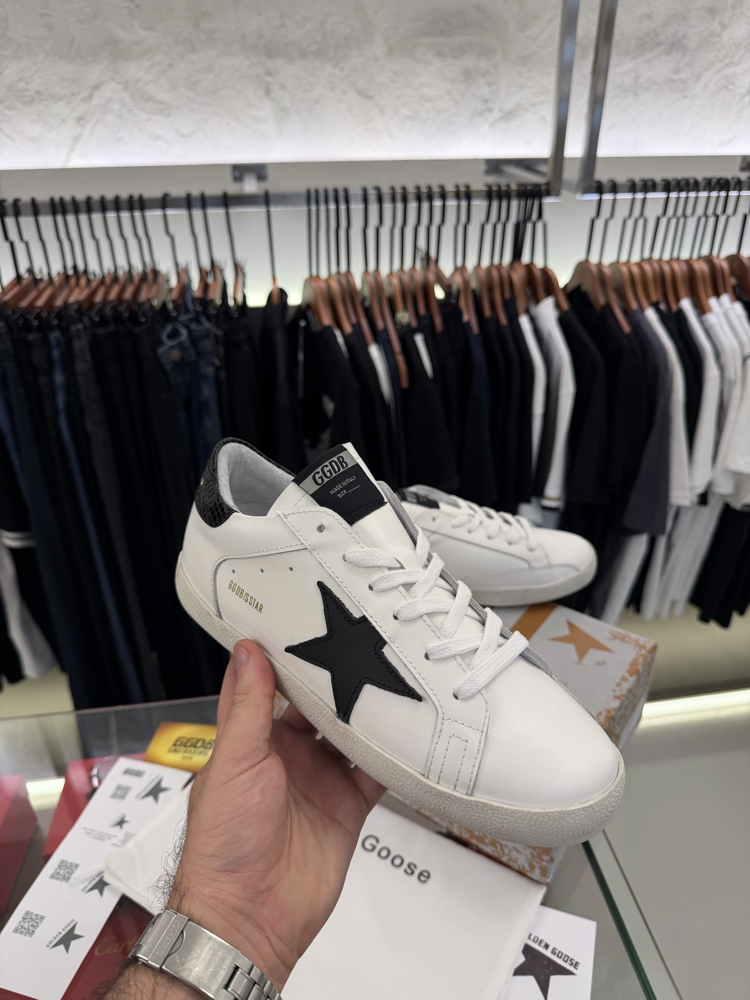Golden Goose Superstar Sneakers