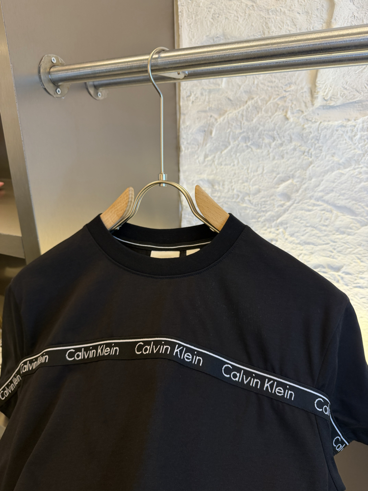 Calvin Klein Logo Appliquéd %100 Cotton Tshirt