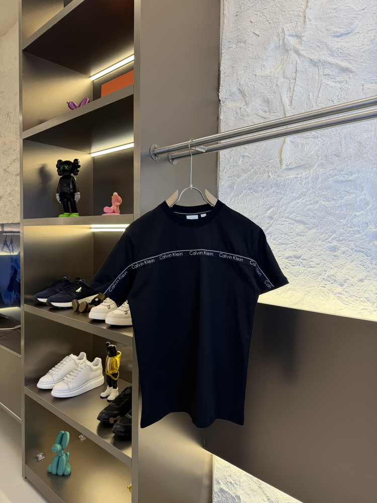 Calvin Klein Logo Appliquéd %100 Cotton Tshirt